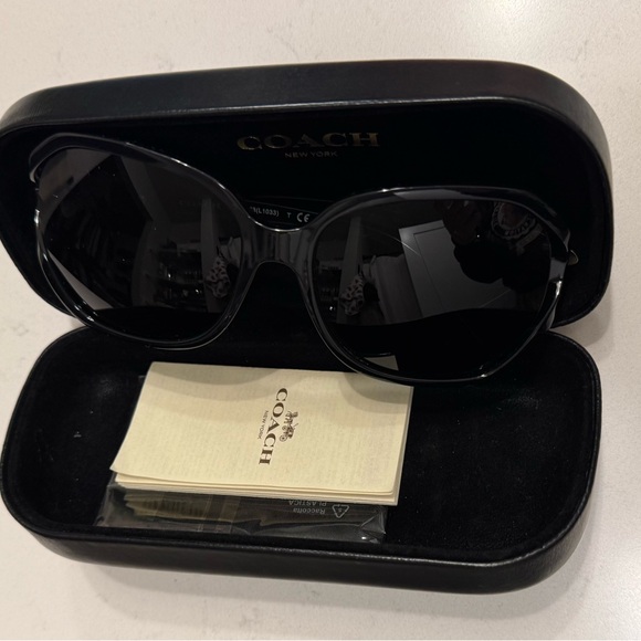 COACH Integration Flower Sunglasses (NWOT) - Picture 2 of 5